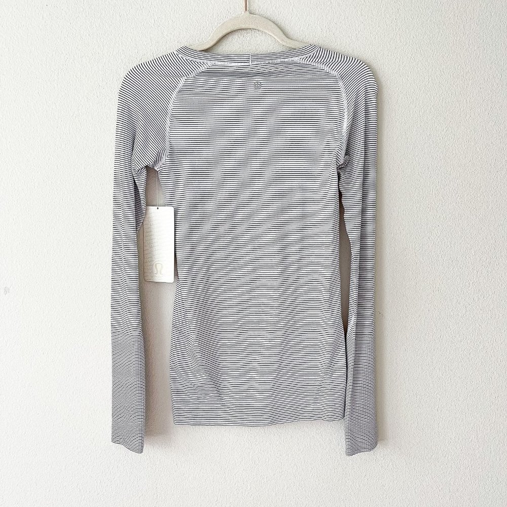 ❤️SOLD❤️Lululemon Swiftly Tech Long Sleeve Crew - Picture 4 of 12